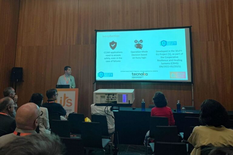 Mario Rodríguez-Arozamena (Tecnalia) in ITS Congress.